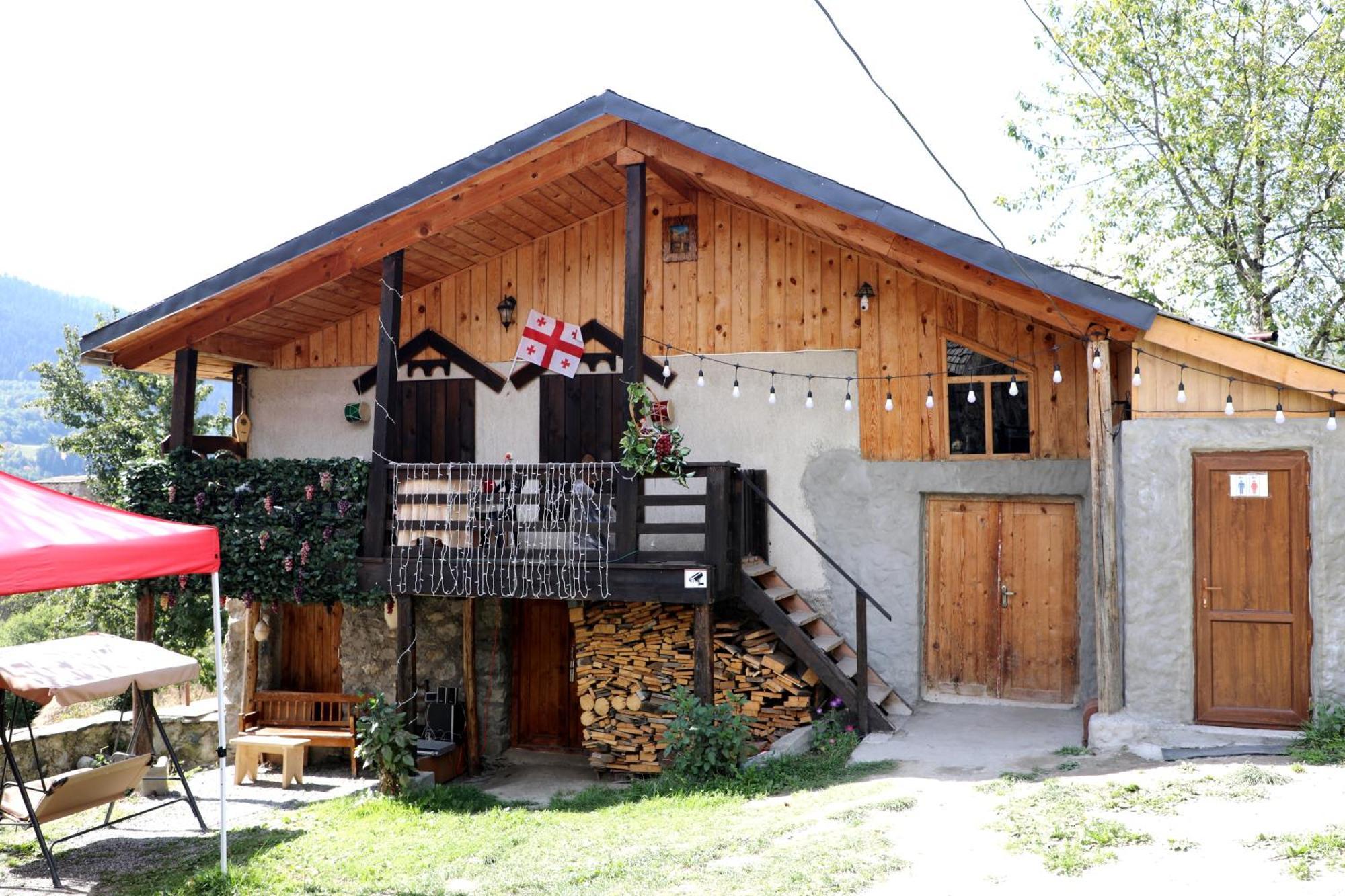 Nadia Guesthouse Μέστια Εξωτερικό φωτογραφία