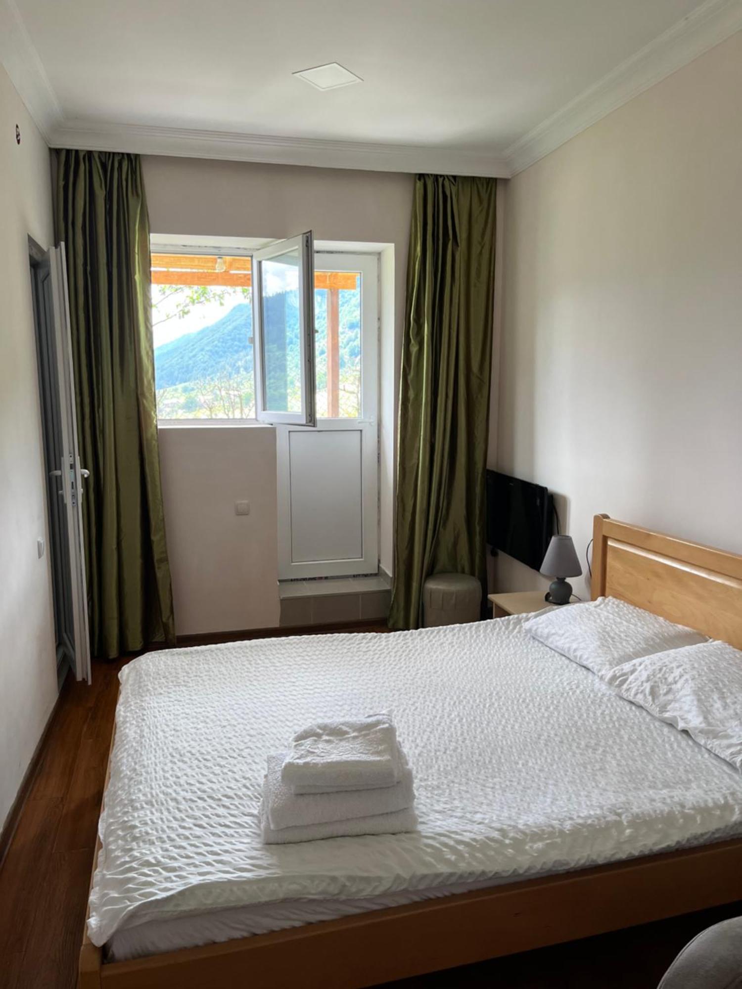 Nadia Guesthouse Μέστια Εξωτερικό φωτογραφία