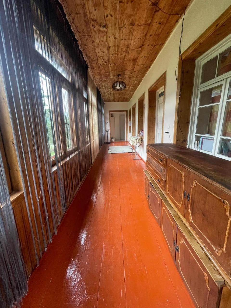 Nadia Guesthouse Μέστια Εξωτερικό φωτογραφία